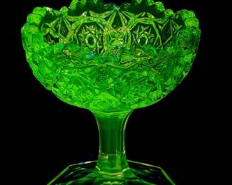 vintage Smith Glass clear compote in the Quintec pattern EAPG