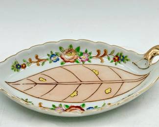 Gorgeous Vintage Leaf Dish