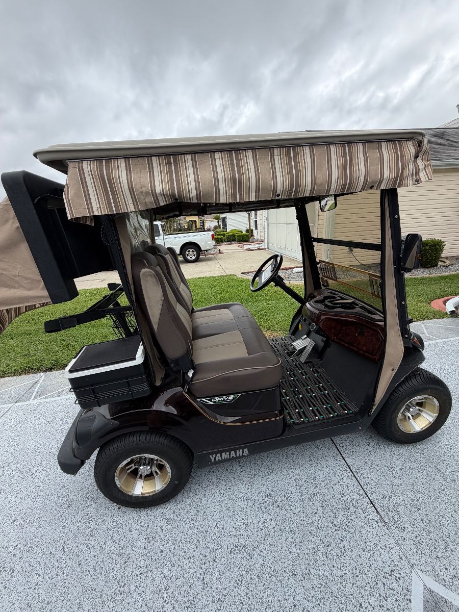 2017  YAMAHA QUITE TECH 2 $7500 WILL PRESALE