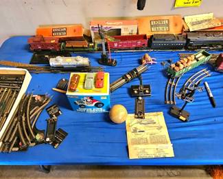 LIONEL ELECTRIC TRAINS