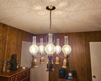 Vintage Colonial Style Chandelier