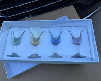 4 Glass Set $8.00
