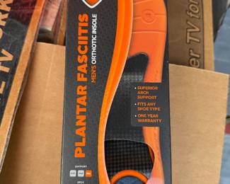 Insoles Men's 8-12 $3.00