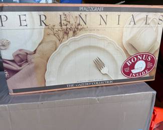 Pfaltzgraff Perennials Dishes $40.00