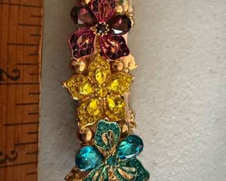 Stretch Flower Bracelet $6.00