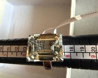 Size 7 Sterling Silver Light Yellow Stone New $26.00