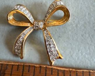 Swarovski Bow $14.00