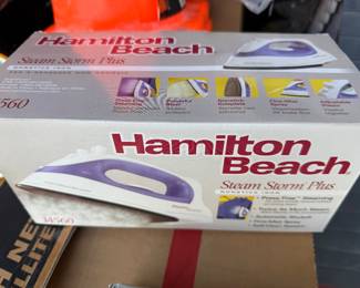 Hamilton Breach Steam Storm Plus Iron New $12.00