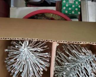 CT616Christmas Mystery Lot