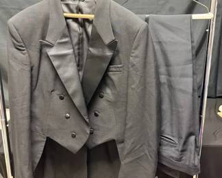 CT576Tuxedo With Coattails