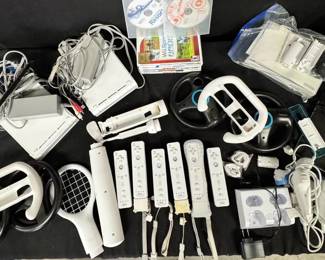 CT159VWii Consoles, Games And Accessories Lot