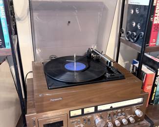 Panasonic Turntable with Panasonic receiver with a tape deck and FM/AM radio