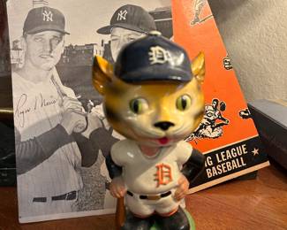 Vintage 1960’s Detroit Tigers Bobblehead, vintage baseball collectibles including cards, stickers, pictures, yearbooks and scorebooks for various teams, Nolan Ryan collectibles