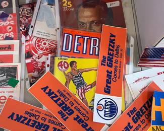 Wayne Gretzky, Harlem Globe-Trotters, Pistons, new old stock bumper stickers
