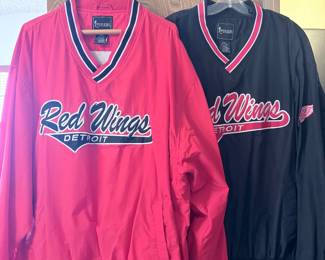 Detroit Red Wings pullover jackets