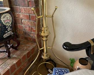 Mid-century Hollywood regency brass plant stand