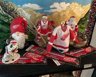 Detroit Red Wings figurines, patches and bumper stickers