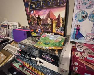 Board game collection: 7 Wonders, Othello, Battleship, Codenames