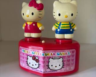 Hello Kitty and Dear Daniel vintage music box / coin bank
