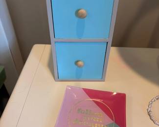 Small blue 2-drawer jewelry chest with decorative plate