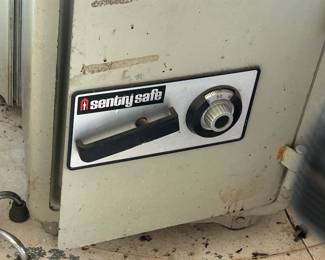 Newer sampler safe with combo 