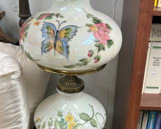 Beautiful lamp - as is