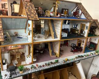 Inside of dollhouse 