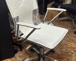 New leather office chair