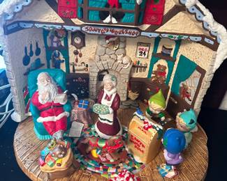Vintage musical Santa house 