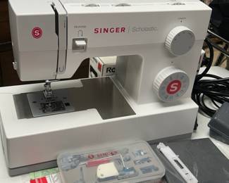 Nice singer sewing machine