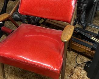 MCM glitter red told back chair