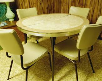 PRESALE - $200 LIGHTING HAS THIS LOOKING YELLOW OR GOLD BUT IT IS A TAN MCM KITCHEN TABLE WITH FOUR CHAIRS