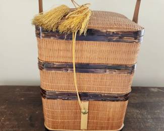 WEDDING BASKET