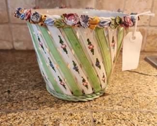 ITALIAN FLORAL POT