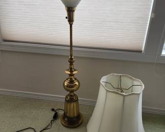 VINTAGE BRASS LAMP