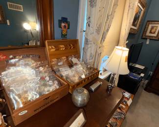 Items Located In The 1st Bedroom (MASTER)