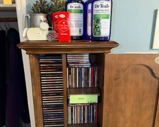 Items Located In The 2nd Bedroom ( Second Floor)