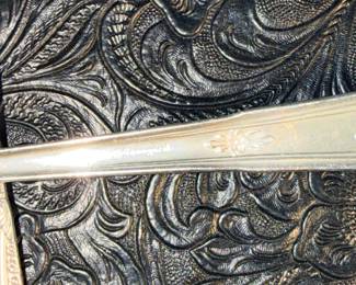 Items Located In The 1st Bedroom (MASTER)