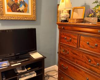 Items Located In The 1st Bedroom (MASTER)