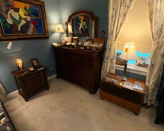 Items Located In The 1st Bedroom (MASTER)