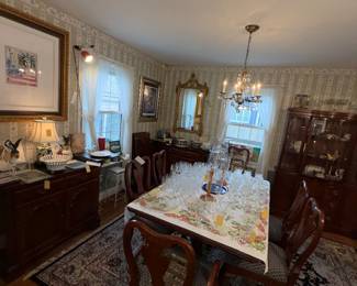 Items Located In The Dining Room