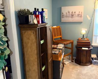 Items Located In The 2nd Bedroom ( Second Floor)