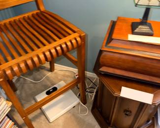 Items Located In The 2nd Bedroom ( Second Floor)