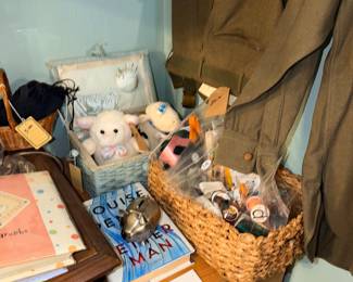 Items Located In The 3rd Bedroom ( Second Floor)