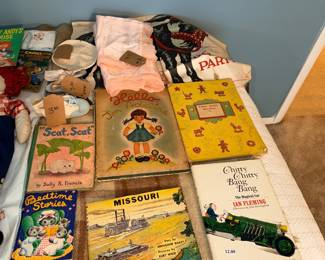 Items Located In The 2nd Bedroom ( Second Floor)