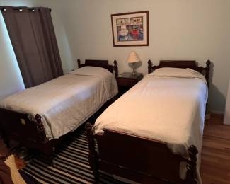 Set of Vintage Twin Beds in Like New Condition