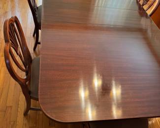 Stunning Dining Room Table with 6 Shield Back Chairs and Pad