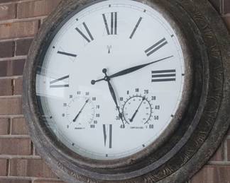 Large all weather clock with temperature and humidity
