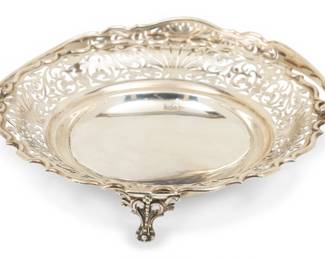 Lot 43 Walker & Hall (Sheffield, UK) Sterling Silver Basket with Handle, 1912, H 8" W 10" L 10.5" 20 t oz 1 PC