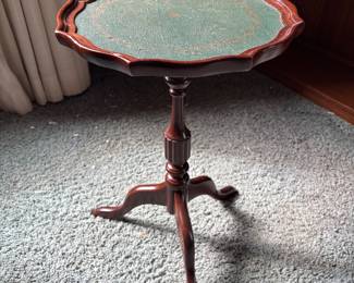 Bombay Company scalloped pedestal side table.